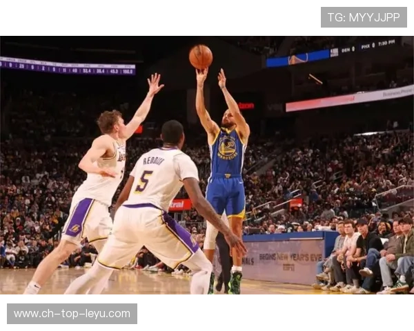 库里末节连中接管比赛 库里末节连中接管比赛